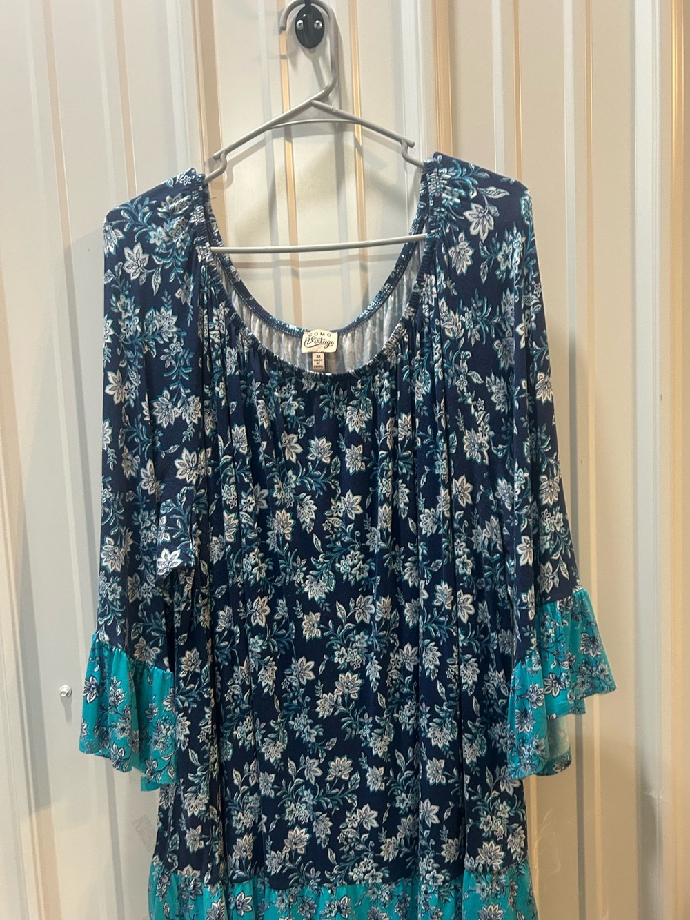 Como Vintage Navy Floral Tunic with Teal Trim